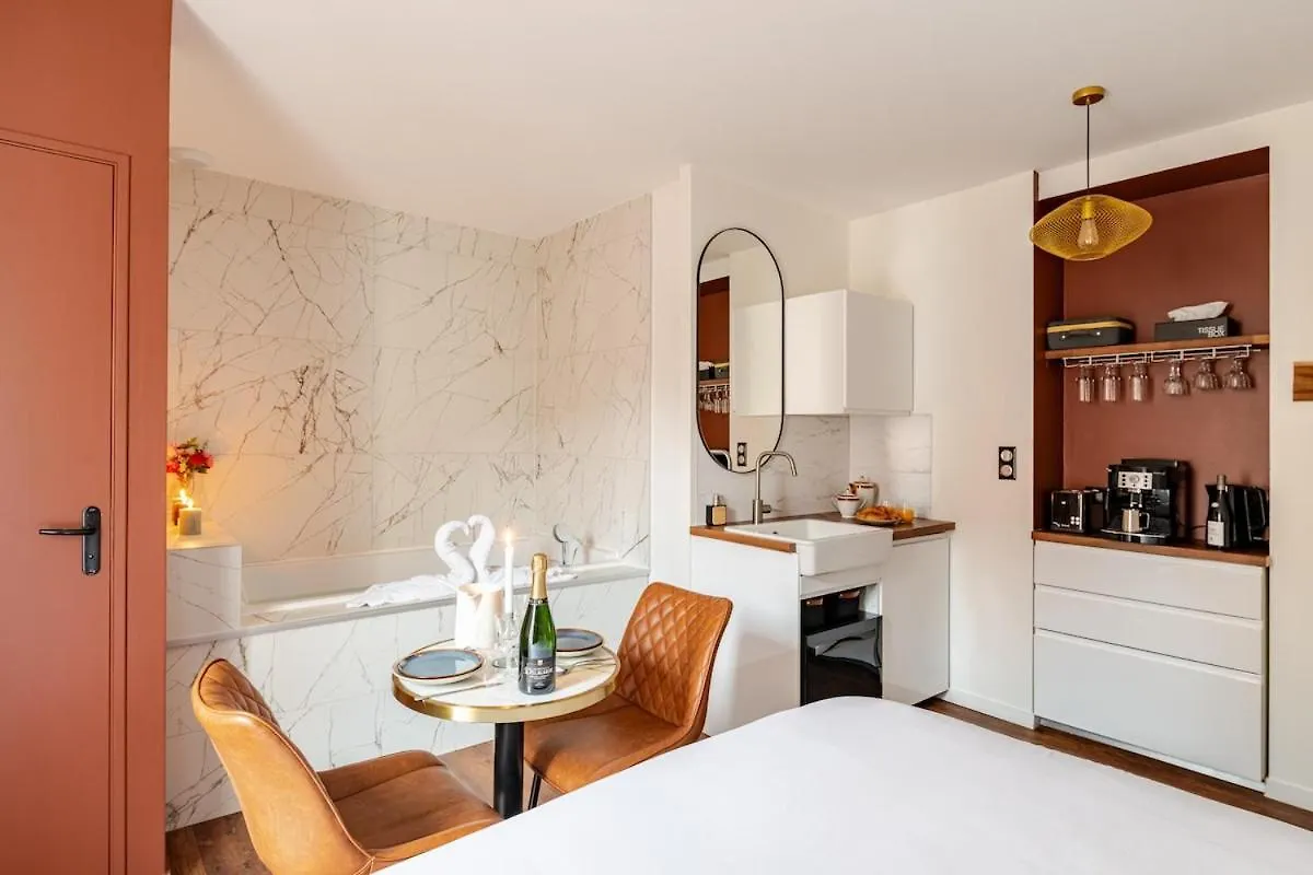 Apartment Parenthese, Cocon Haut De Gamme Avec Jacuzzi Roanne