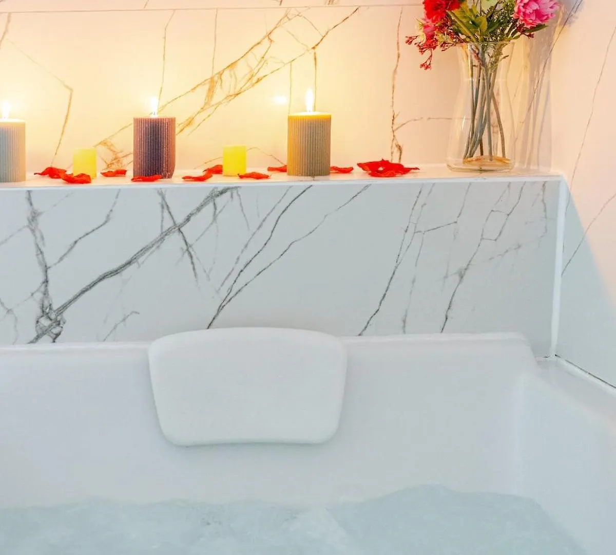 Parenthese, Cocon Haut De Gamme Avec Jacuzzi Roanne France